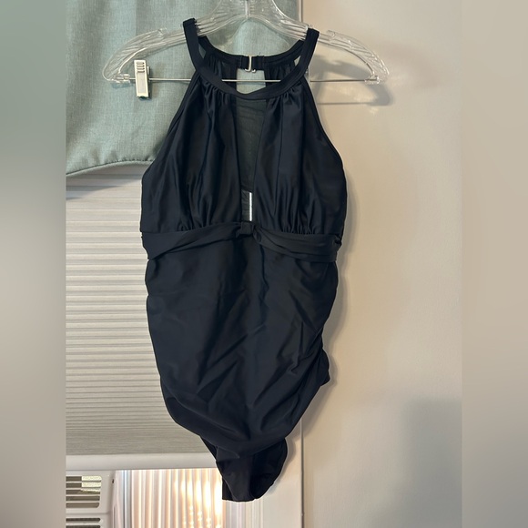 Elegant Black Halter Swimsuit Size L - Picture 3 of 3